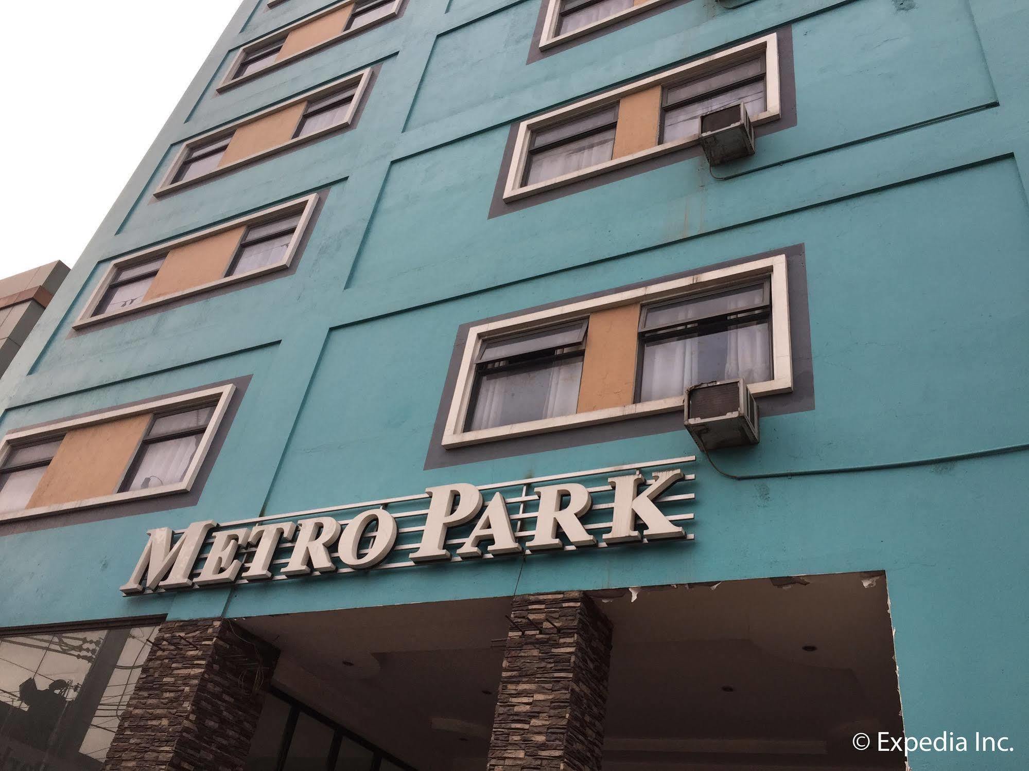 Metro Park Hotel Mandaue Себу Экстерьер фото